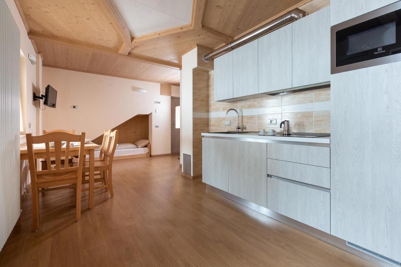 Hotel Meuble Adler - Rooms & Mountain Apartments Santa Caterina Valfurva Exterior photo