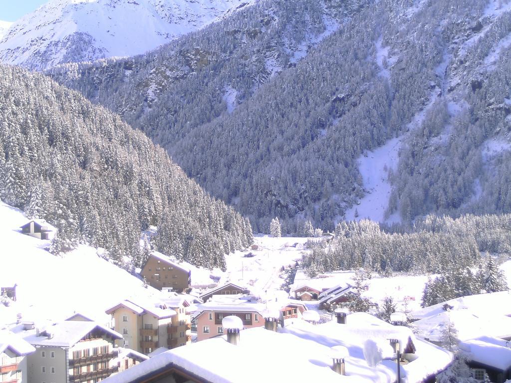 Hotel Meuble Adler - Rooms & Mountain Apartments Santa Caterina Valfurva Exterior photo