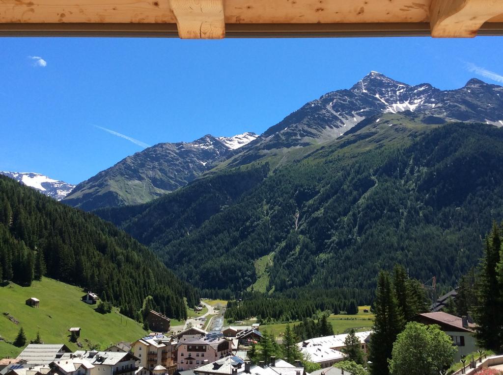 Hotel Meuble Adler - Rooms & Mountain Apartments Santa Caterina Valfurva Exterior photo