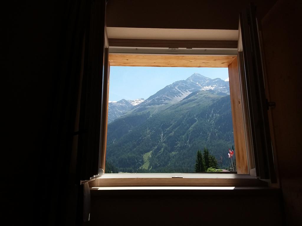 Hotel Meuble Adler - Rooms & Mountain Apartments Santa Caterina Valfurva Exterior photo