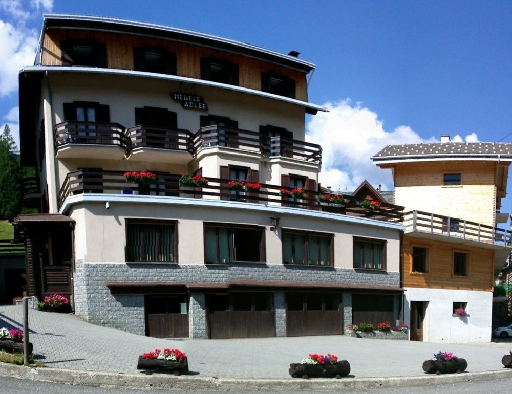 Hotel Meuble Adler - Rooms & Mountain Apartments Santa Caterina Valfurva Exterior photo