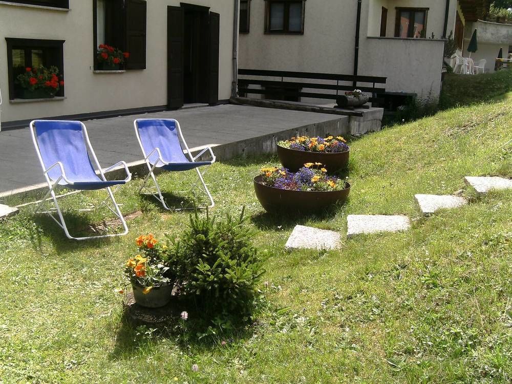 Hotel Meuble Adler - Rooms & Mountain Apartments Santa Caterina Valfurva Exterior photo
