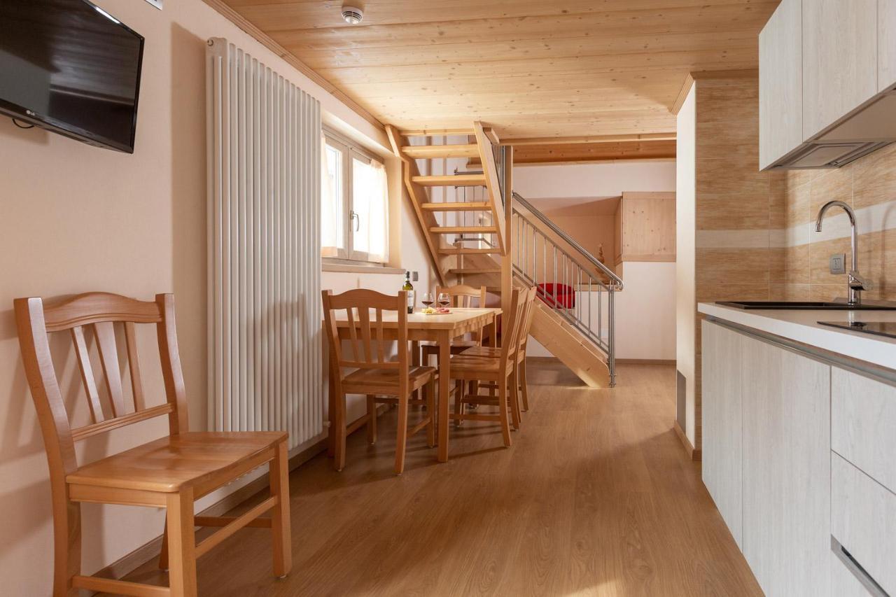 Hotel Meuble Adler - Rooms & Mountain Apartments Santa Caterina Valfurva Exterior photo