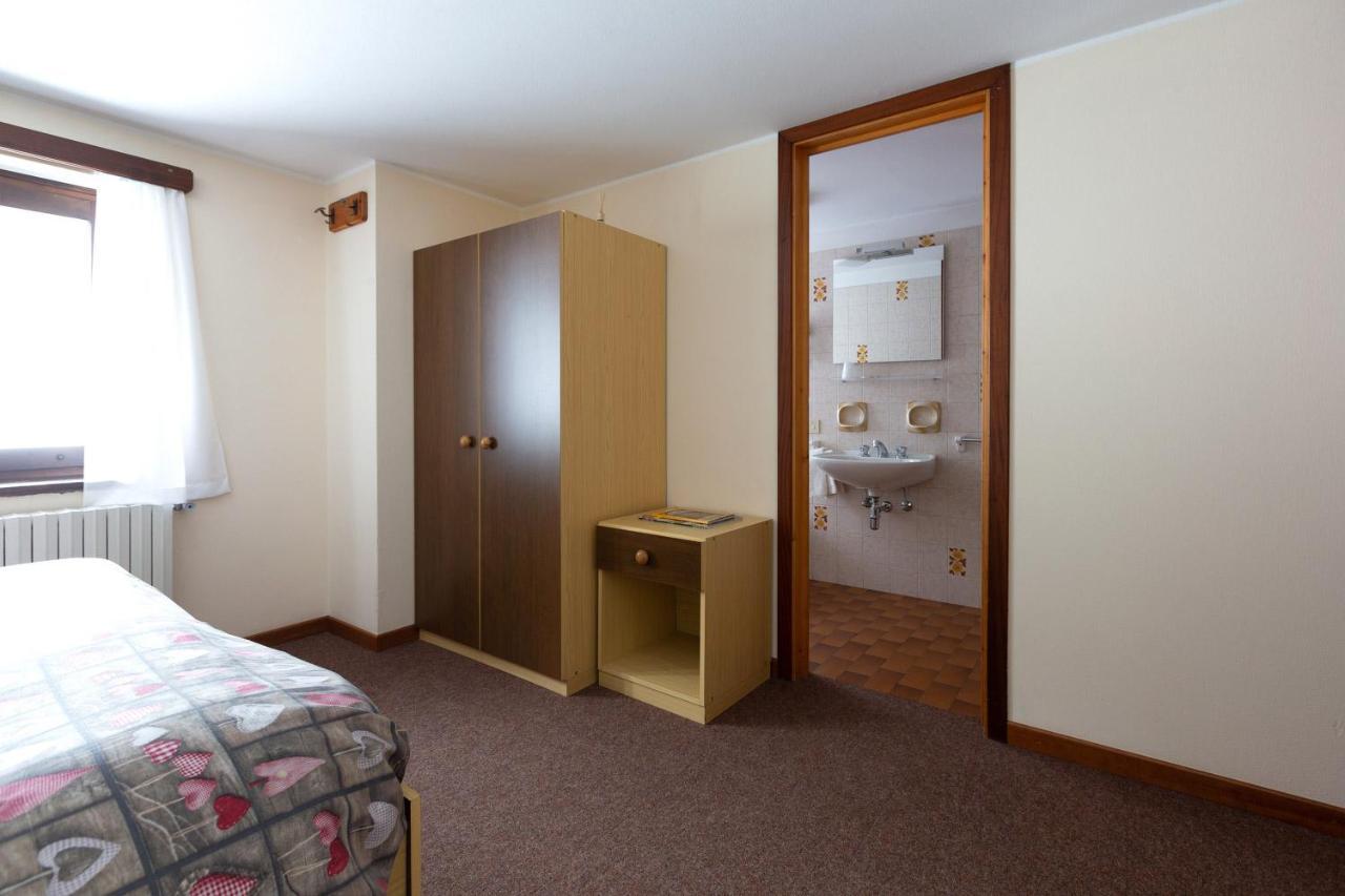 Hotel Meuble Adler - Rooms & Mountain Apartments Santa Caterina Valfurva Exterior photo
