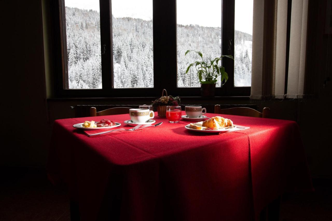 Hotel Meuble Adler - Rooms & Mountain Apartments Santa Caterina Valfurva Exterior photo
