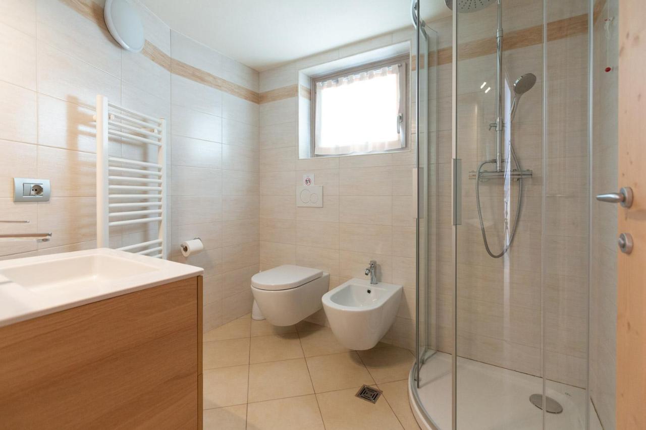 Hotel Meuble Adler - Rooms & Mountain Apartments Santa Caterina Valfurva Exterior photo